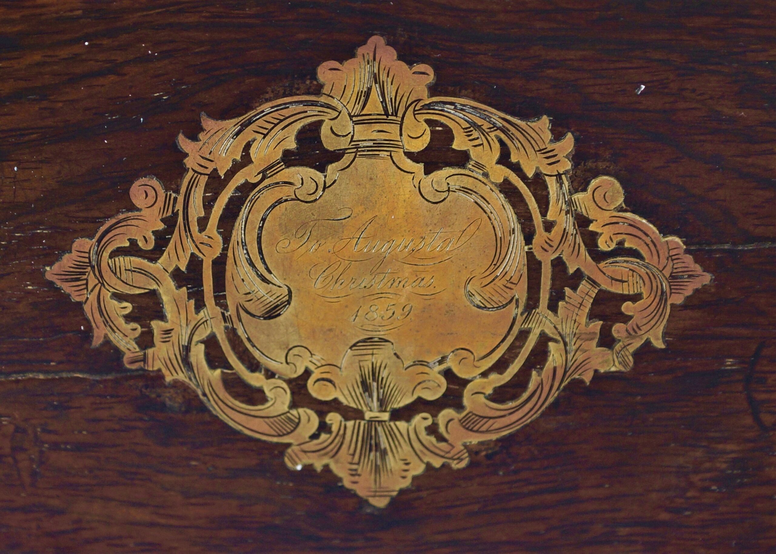 Circa 1859 English Edwardian Rosewood Toiletry Box - Image 10
