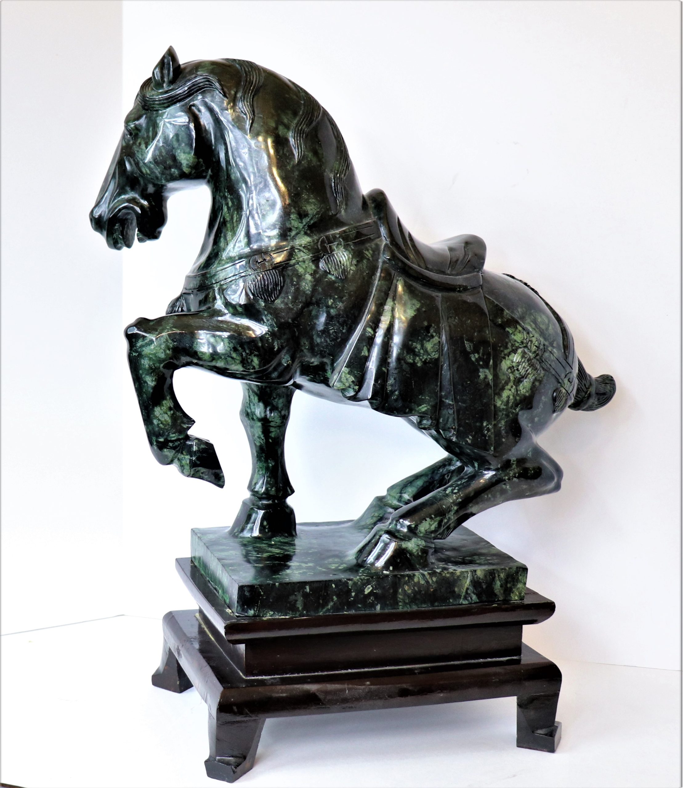 Large Mid-Century Chinese Spinach Jade Horse Sculpture - Image 3