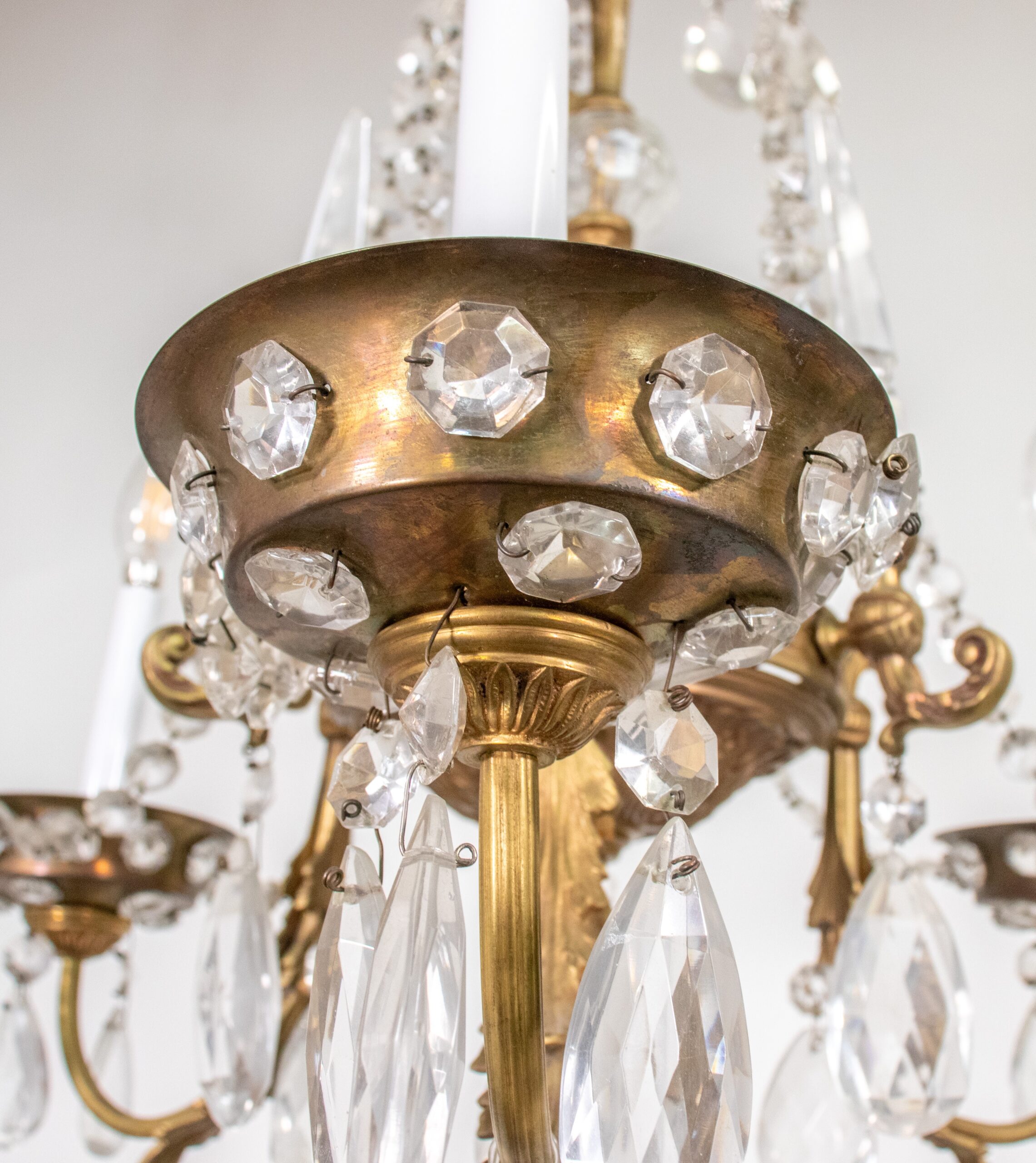 Vintage French Louis XV Style Crystal Chandelier In the Manner of Maison Jansen - Image 11