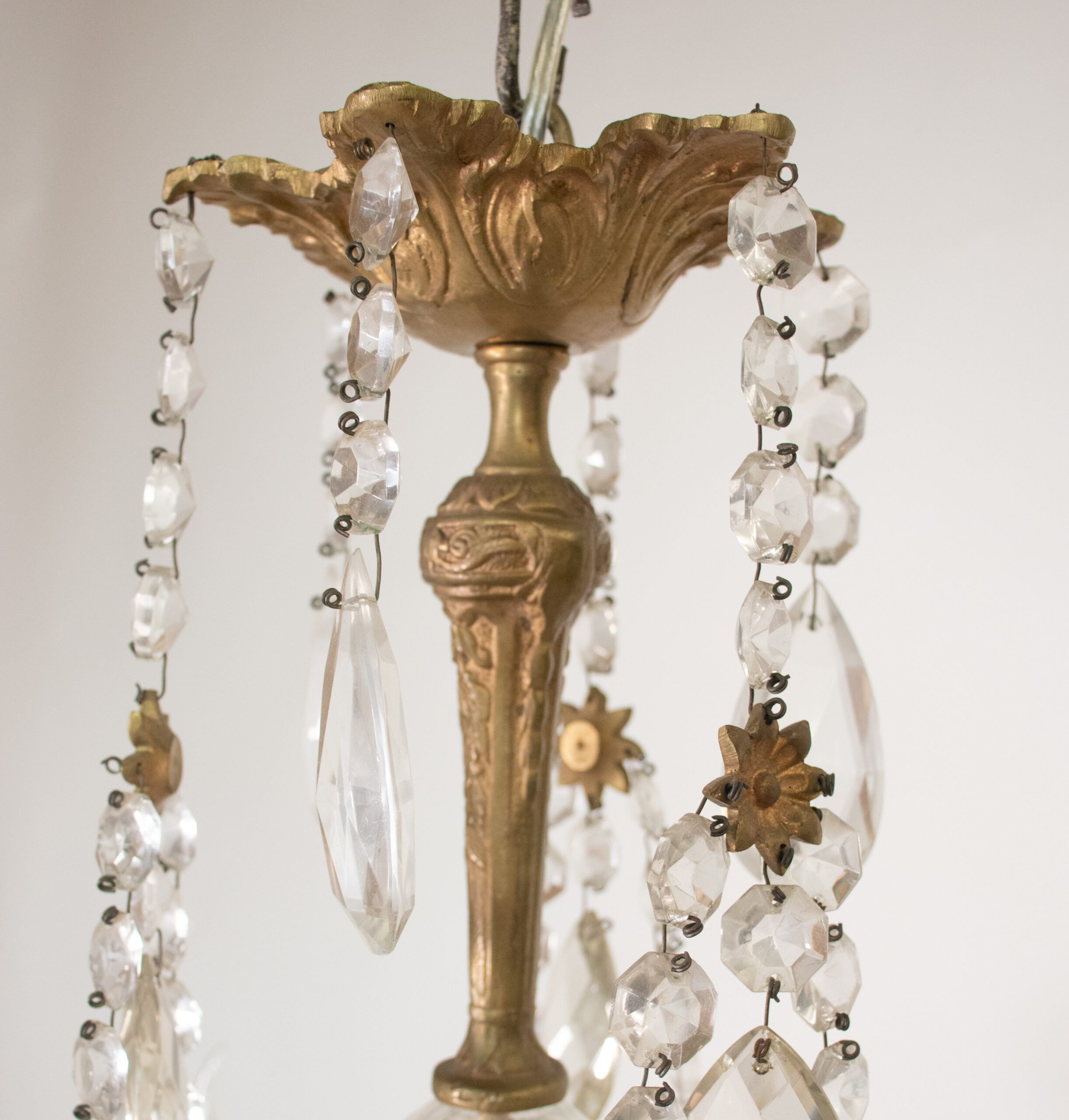 Vintage French Louis XV Style Crystal Chandelier In the Manner of Maison Jansen - Image 8