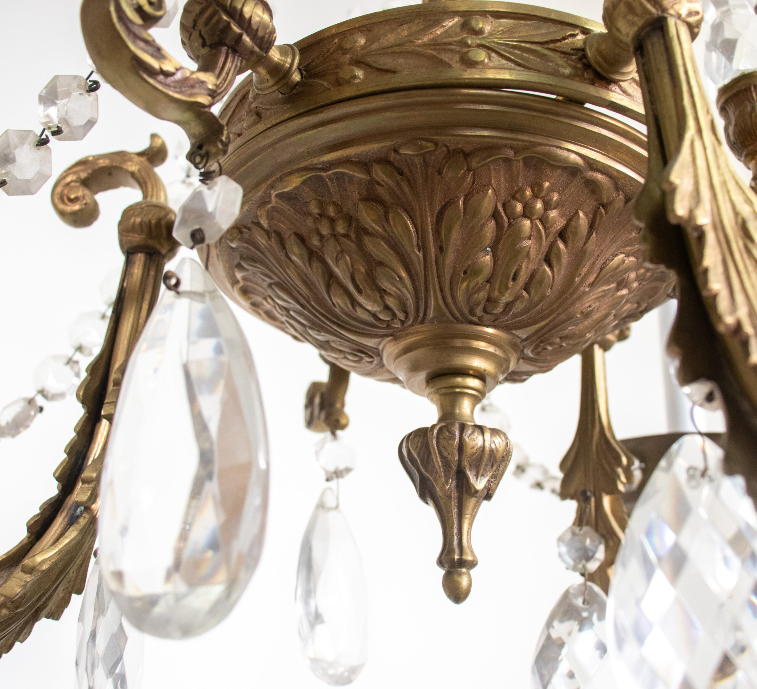 Vintage French Louis XV Style Crystal Chandelier In the Manner of Maison Jansen - Image 6