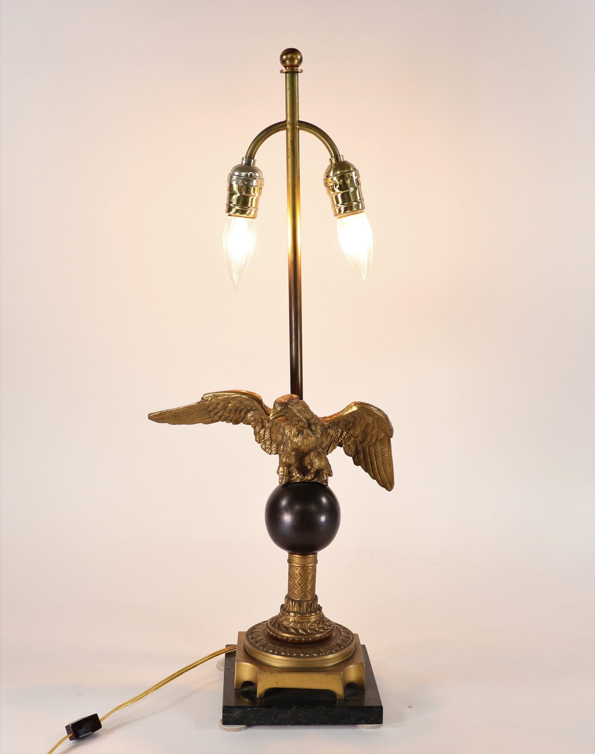 Early 20th Century French Napoleon III Empire Style Table Lamp on Black Marble Base - Image 7
