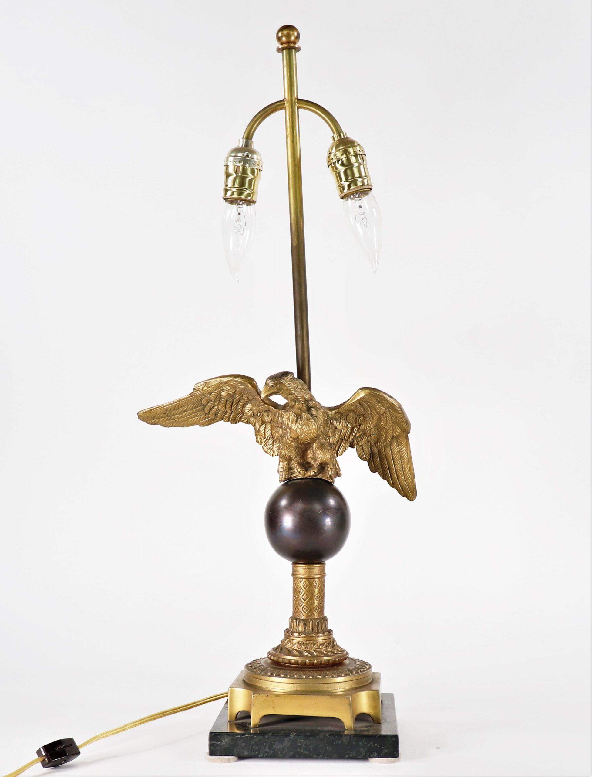 Early 20th Century French Napoleon III Empire Style Table Lamp on Black Marble Base - Image 8