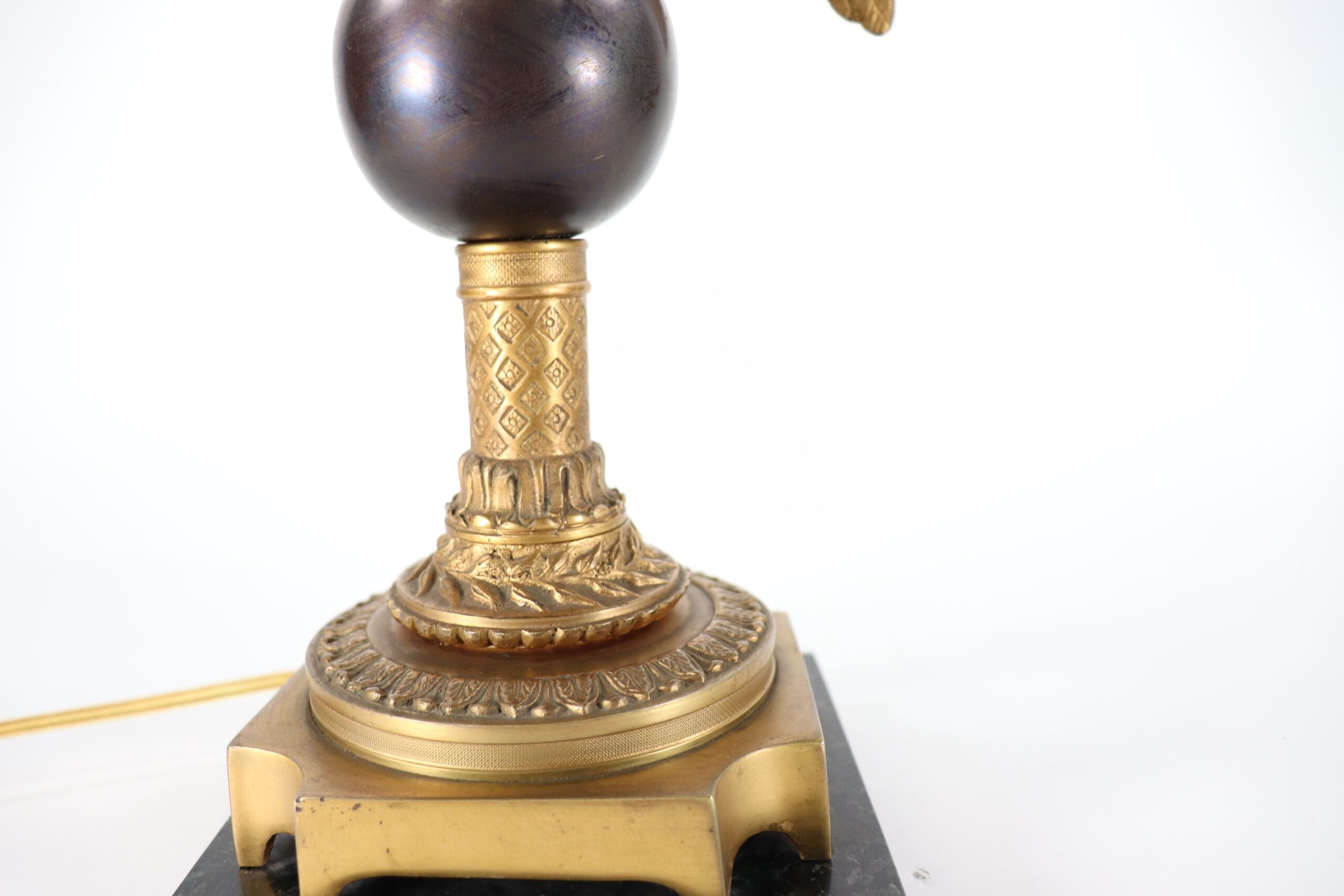 Early 20th Century French Napoleon III Empire Style Table Lamp on Black Marble Base - Image 12