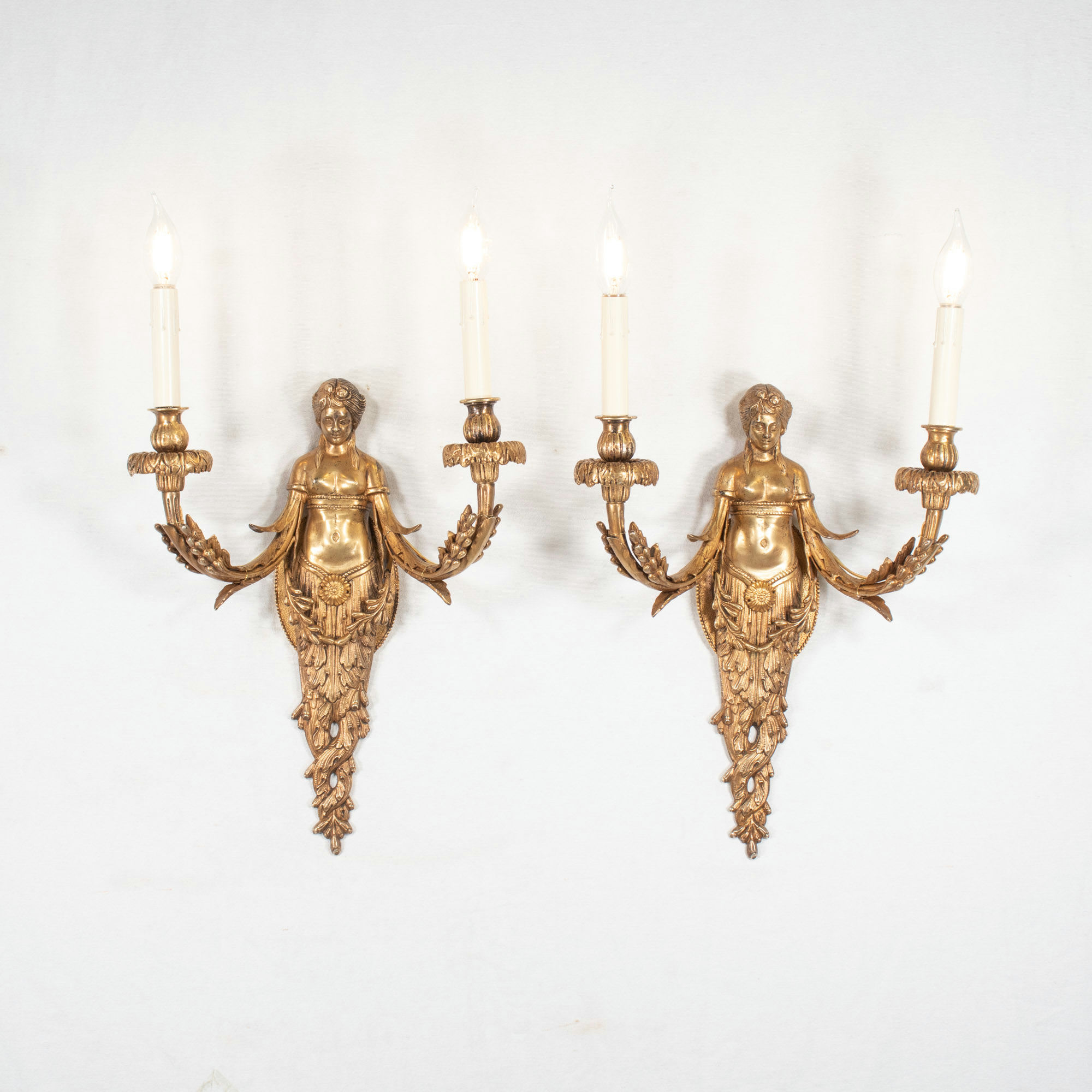 Large Pair of 19th Century French Empire Style Gilt Bronze Sconces Featuring Caryatids of Acantha - Image 5