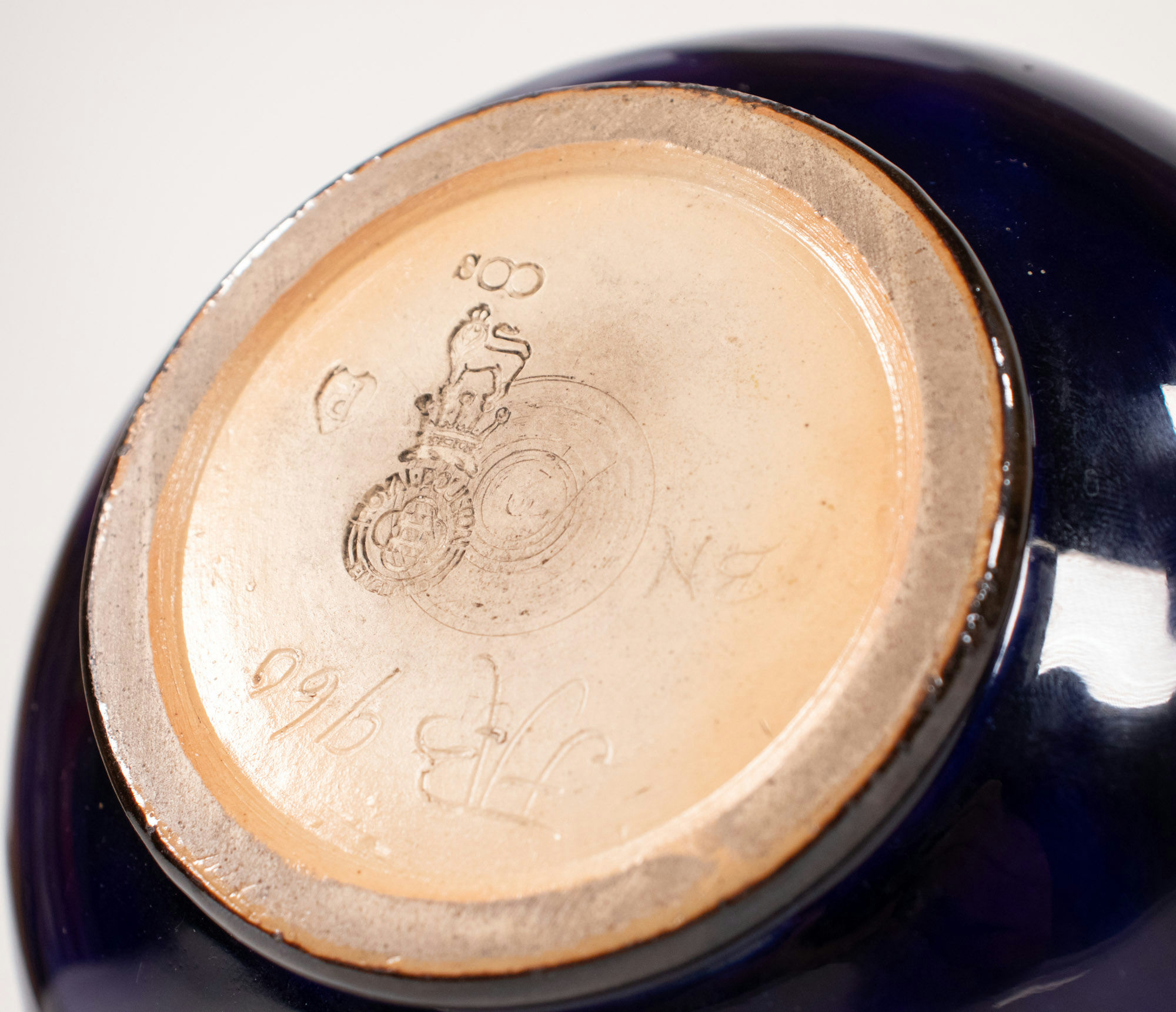 Early 20th Century English Royal Doulton Arts and Crafts Lambeth Stoneware Amphora Vase by Frank A Butler - Image 11