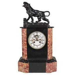 Early 20th Century French Neoclassical Black Slate and Marble Mantel Clock with Patinated Bronze Lion