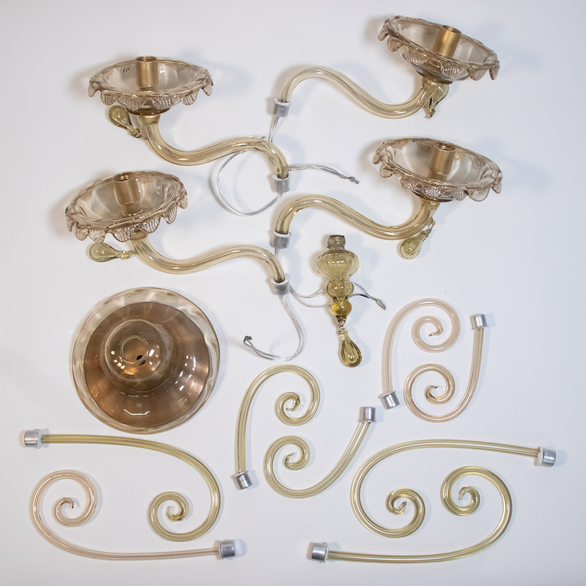 Mid Century Neo-Rococo Golden Amber Murano Chandelier - Image 7