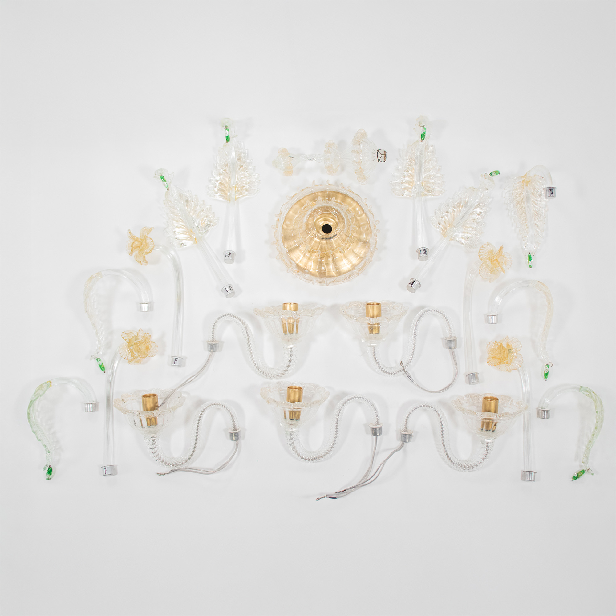 Vintage Ca’ Rezzonico Style Gold‑Infused Murano Chandelier in the Manner of Giuseppe Briati - Image 16