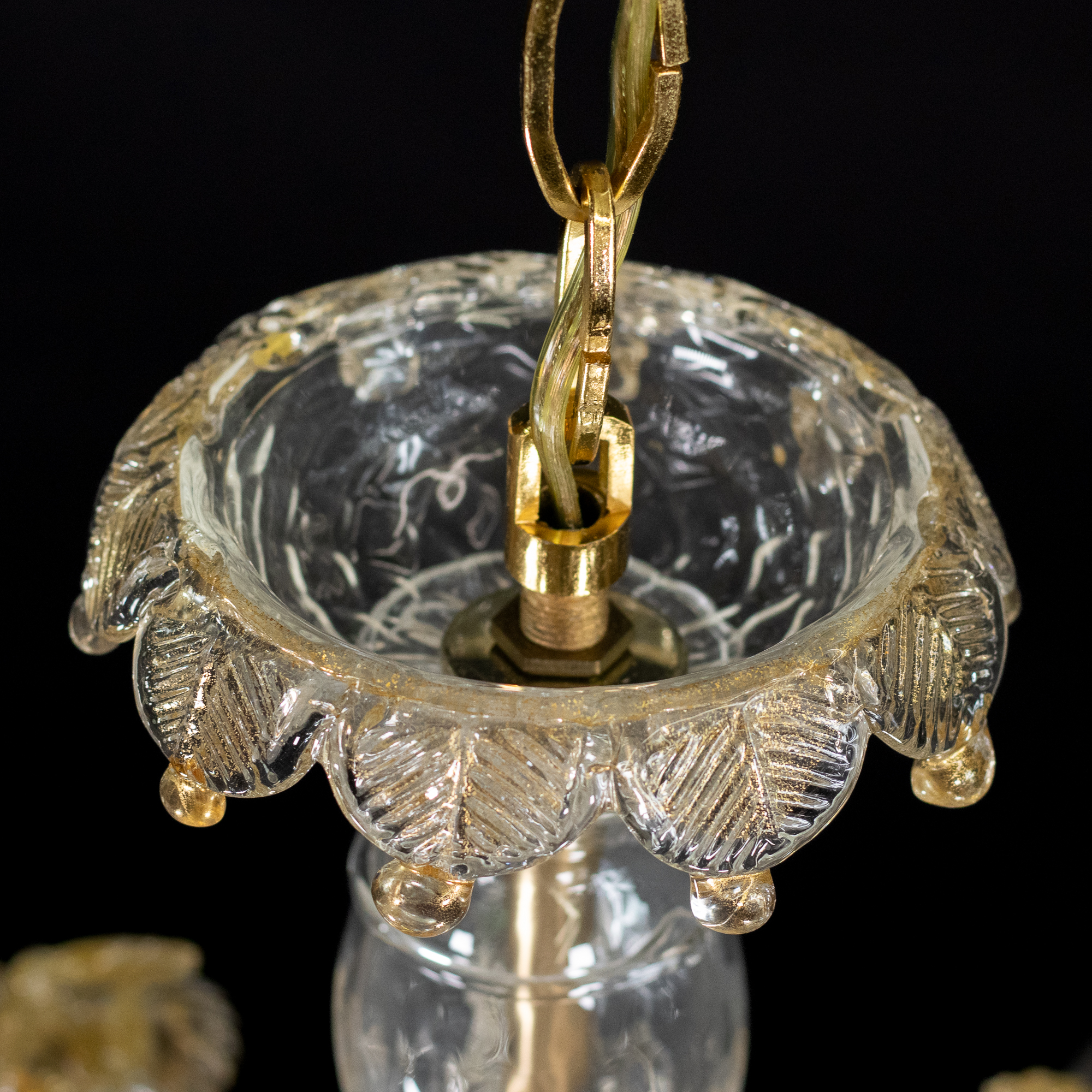 Vintage Ca’ Rezzonico Style Gold‑Infused Murano Chandelier in the Manner of Giuseppe Briati - Image 5